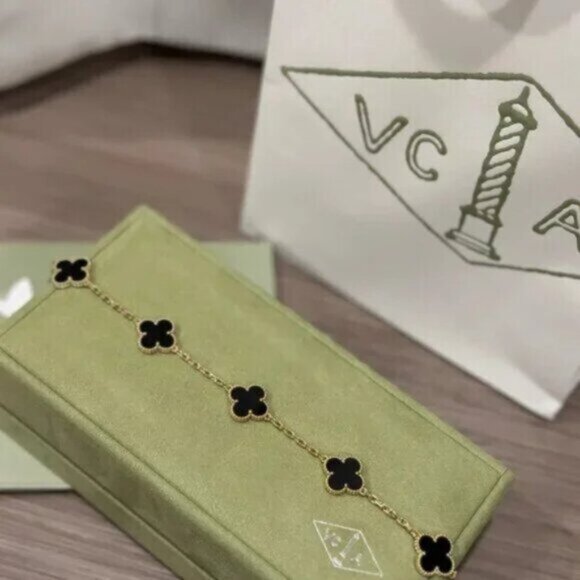 Van Cleef & Arpels Bracelet Vintage Alhambra Bracelet 18k Black Onyk 5 Motifs - Picture 6 of 6